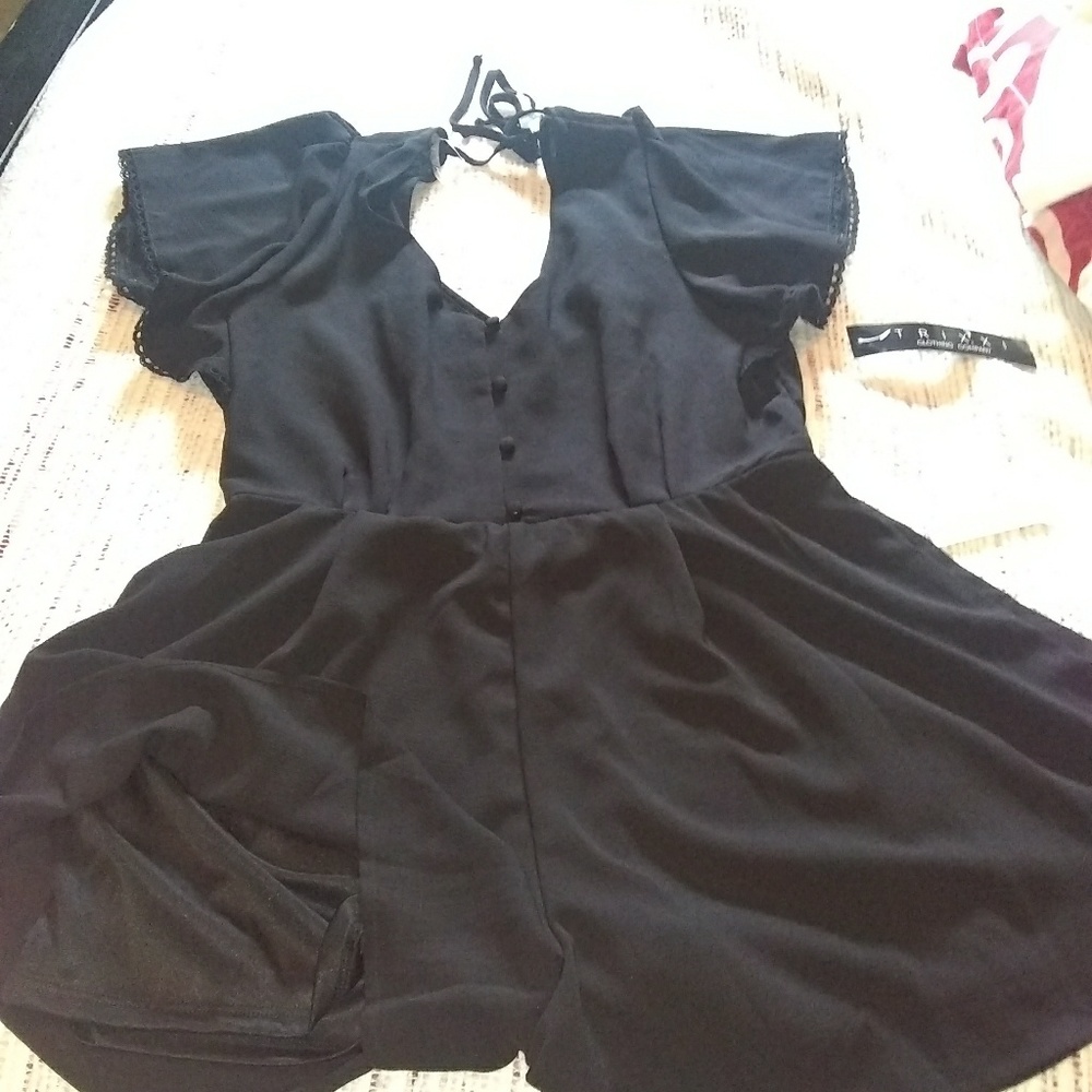 Romper - Picture 2 of 6